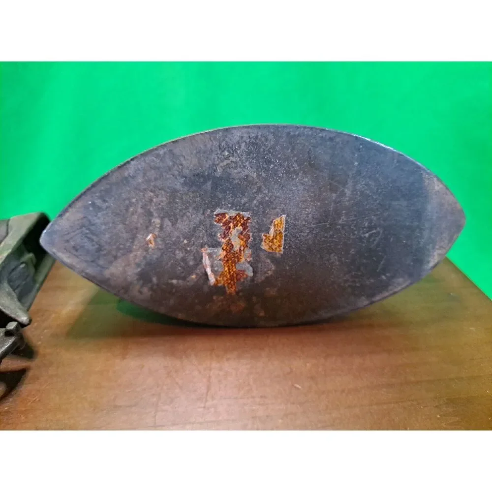 Vintage Clothes Sad Iron Press With‎ Wooden Handle/ Barn Find/ 2 Pieces